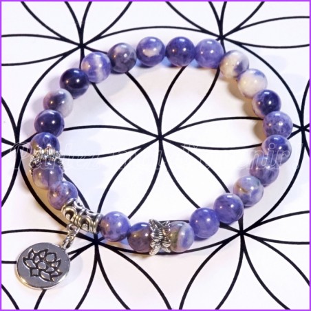 Bracelet en Sodalite et sa médaille de Fleur de Lotus