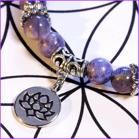 Bracelet en Sodalite et sa médaille de Fleur de Lotus