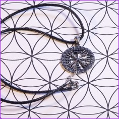 Amulette Viking VEGVISIR 2