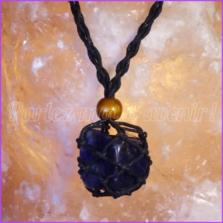 Pendentif de protection pierre de SODALITE et cordon en ficelle de chanvre interchangeable