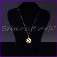 Pendentif de protection pierre de CALCITE ORANGE et cordon en ficelle de chanvre interchangeable 2