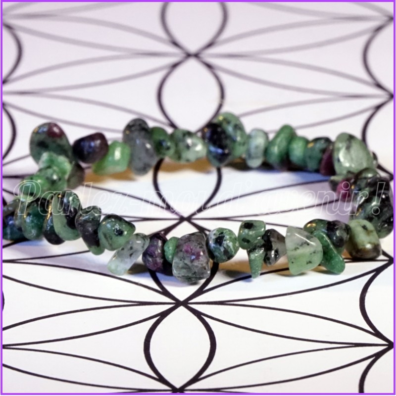 Bracelet de protection aux pépites de Rubis Zoïsite