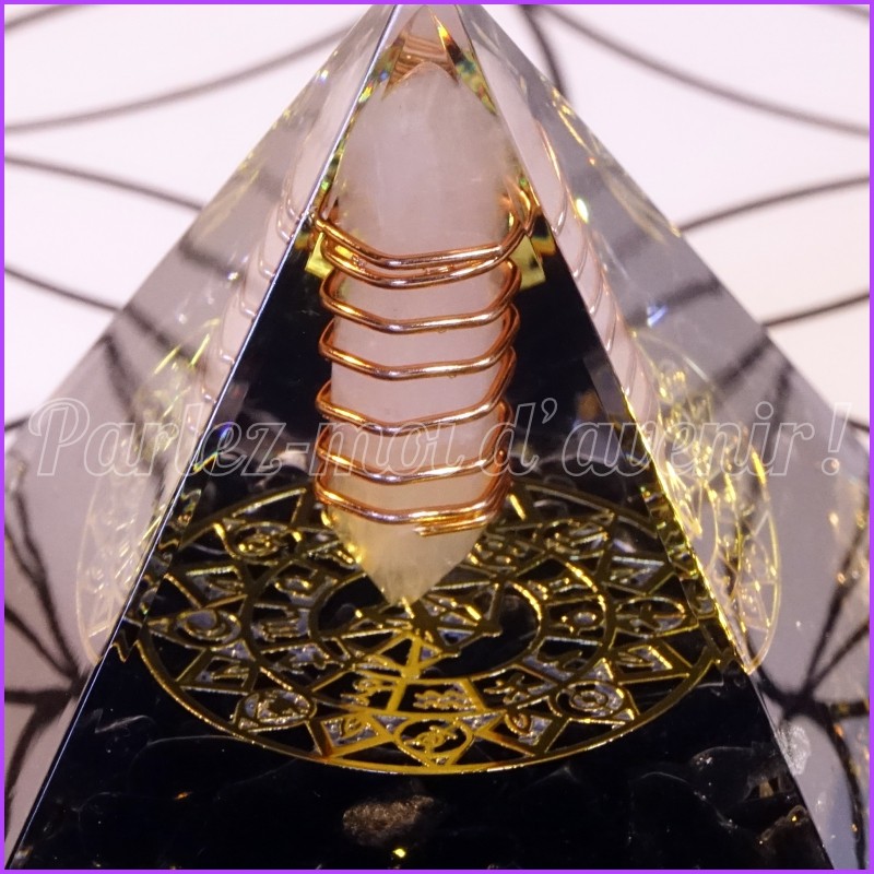 Orgonite Pyramide ARBRE DE VIE KABBALISTIQUE, TOURMALINE ET POINTE DE CRISTAL DE QUARTZ
