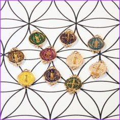 Lot de 10 petites médailles du Protecteur Saint Benoît 2