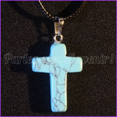 Tour de cou pendentif de protection CROIX EN PIERRE DE TURQUOISE 2
