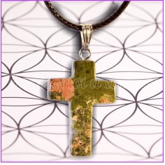 Tour de cou pendentif de protection CROIX EN PIERRE D'HELIOTROPE